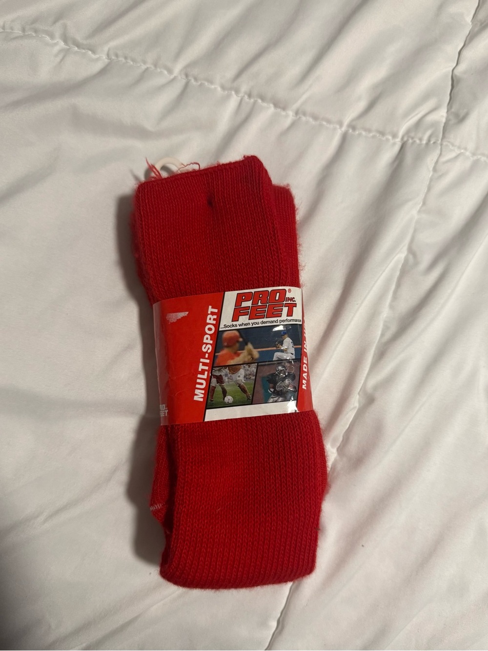 Multi-Sport Men's Athletic Crew Socks — Red